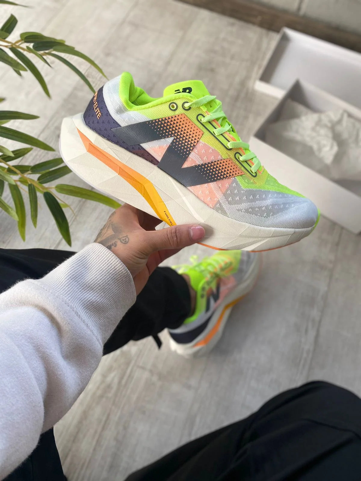 NEW BALANCE ELITE V4