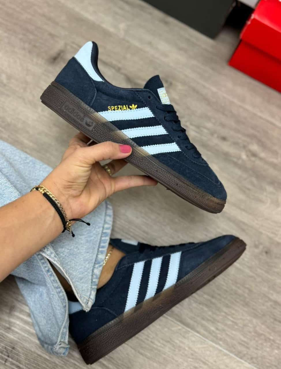 ADIDAS SPEZIAL