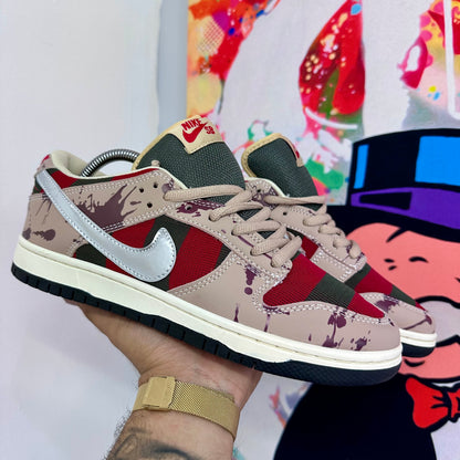 NIKE SB DUN LOW X FREDY KRUEGER