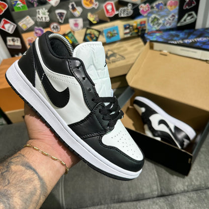 NIKE JORDAN RETRO 1 LOW