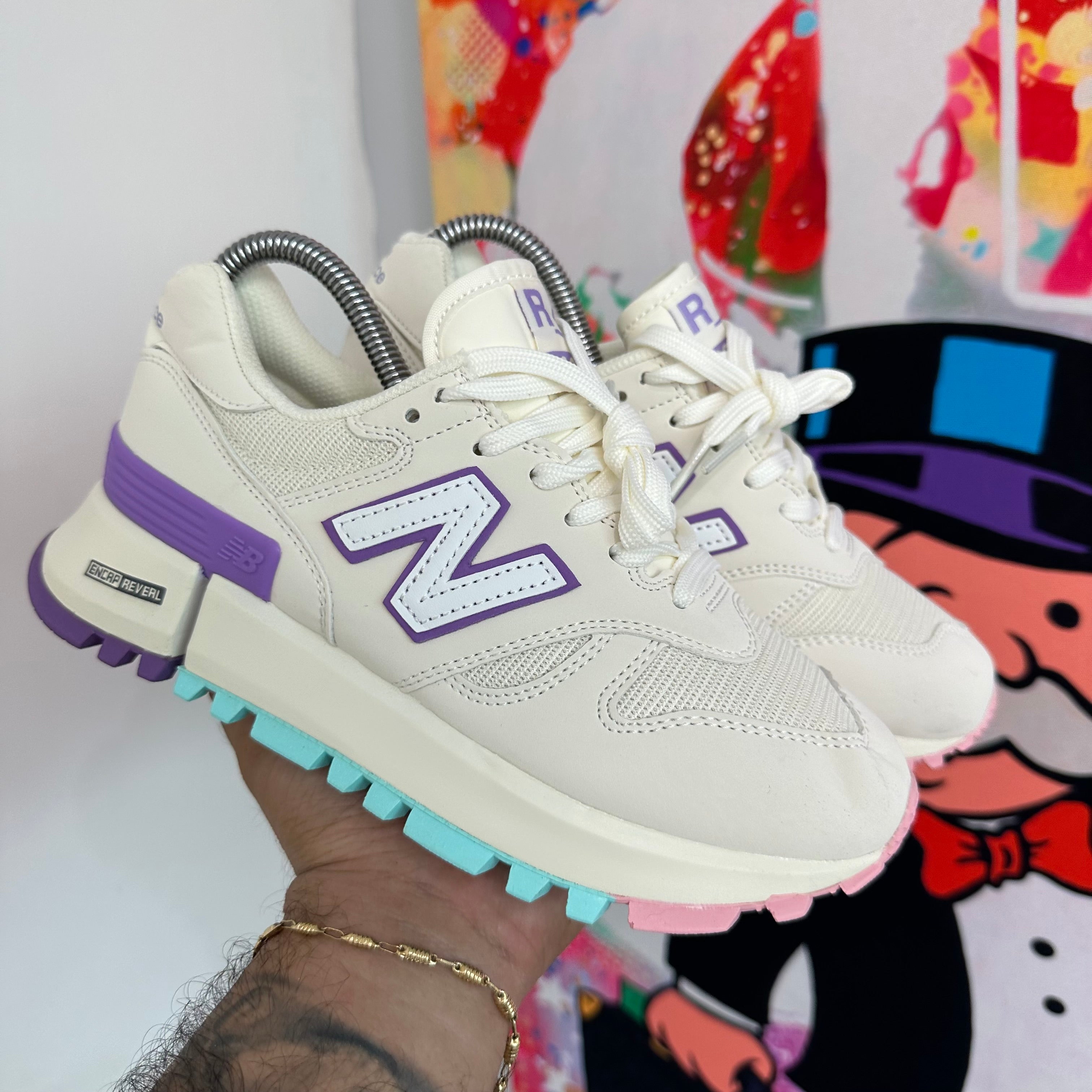 NEW BALANCE 1300