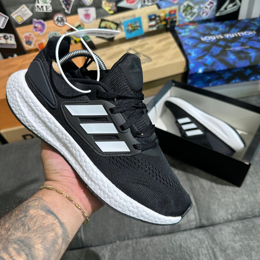 ADIDAS BOOST