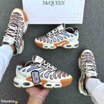 NIKE AIR MAX TN PLUS