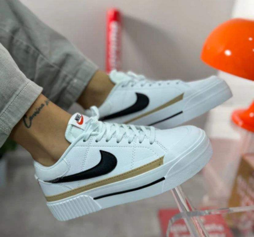 NIKE COURT LEGACY LIFT