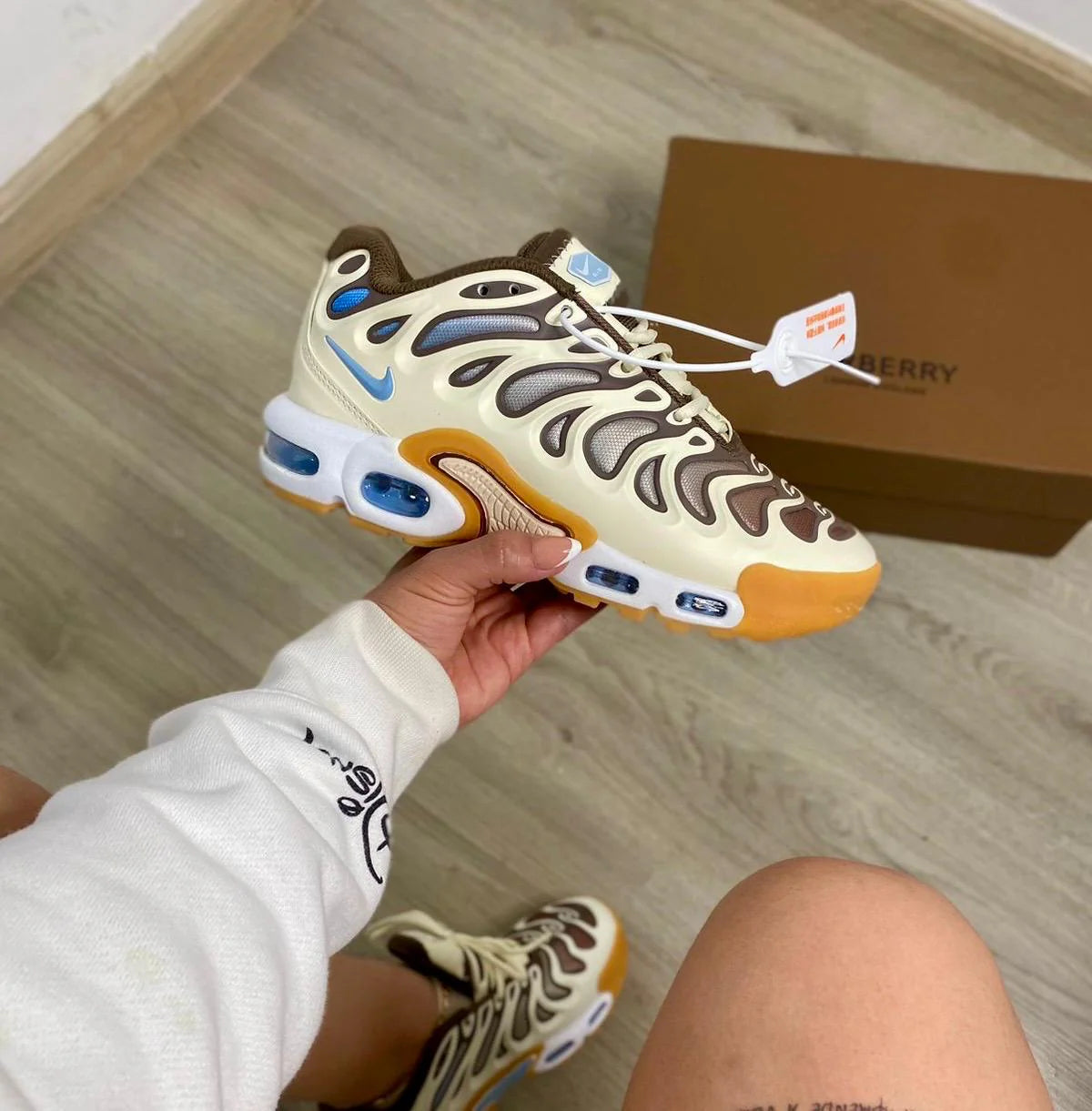 NIKE AIR MAX TN PLUS