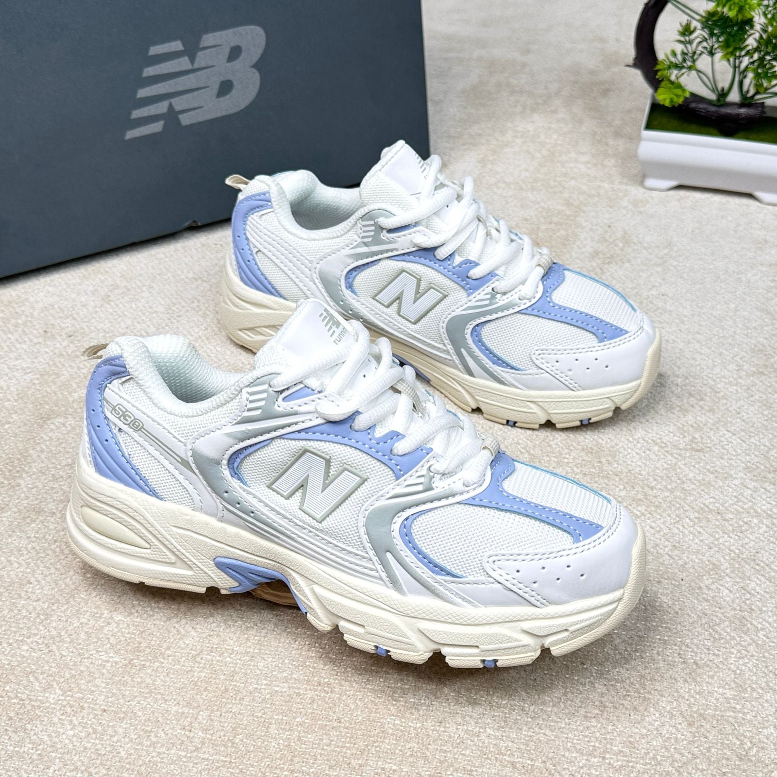 NEW BALANCE 530