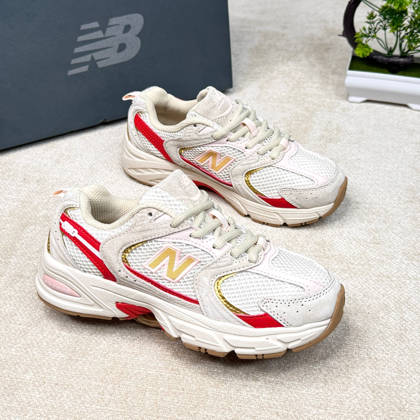 NEW BALANCE 530