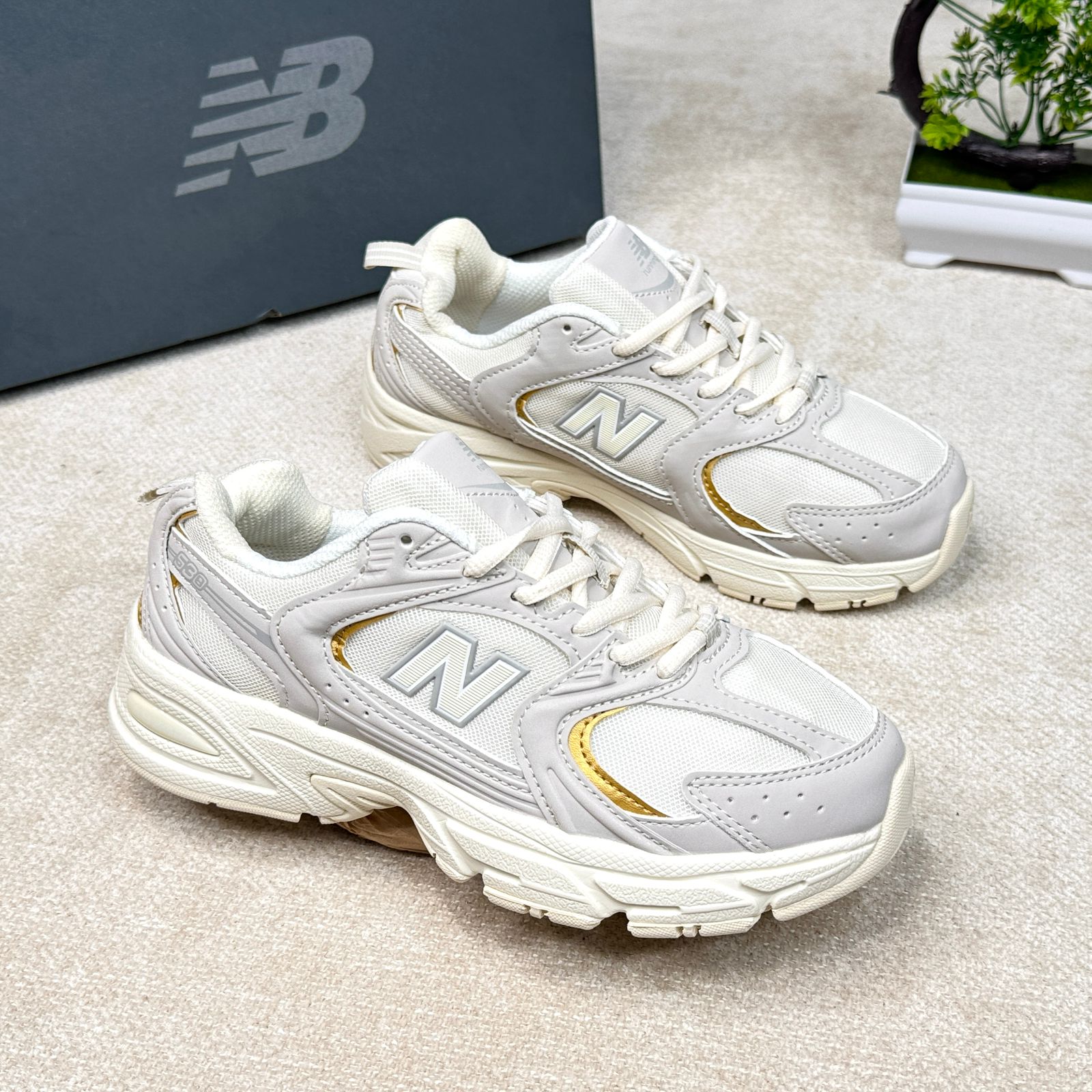 NEW BALANCE 530