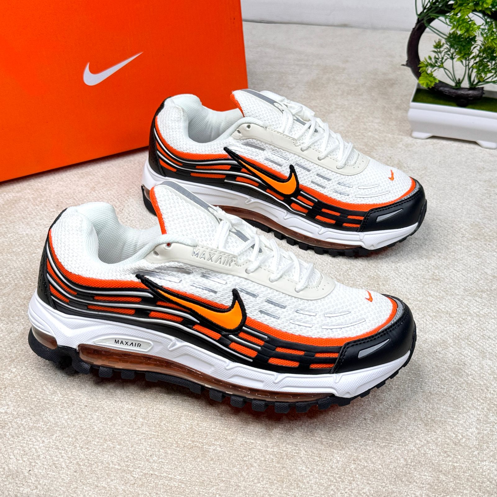 NIKE AIR MAX TL