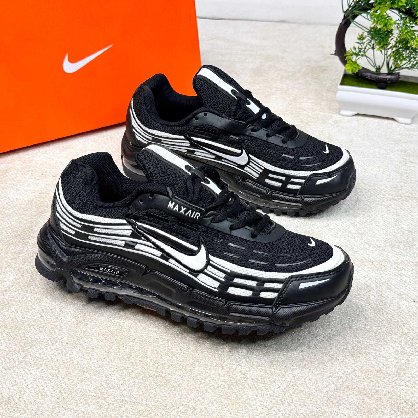 NIKE AIR MAX TL