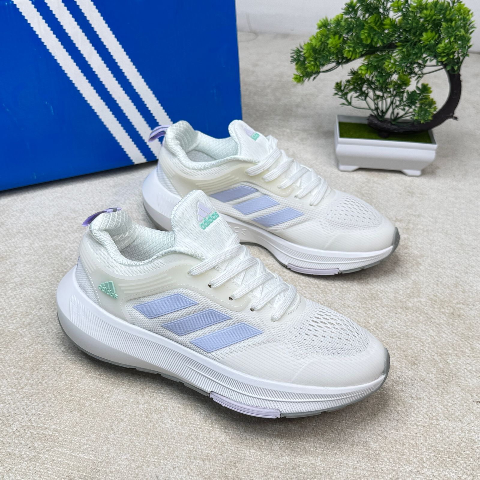 ADIDAS BOOST
