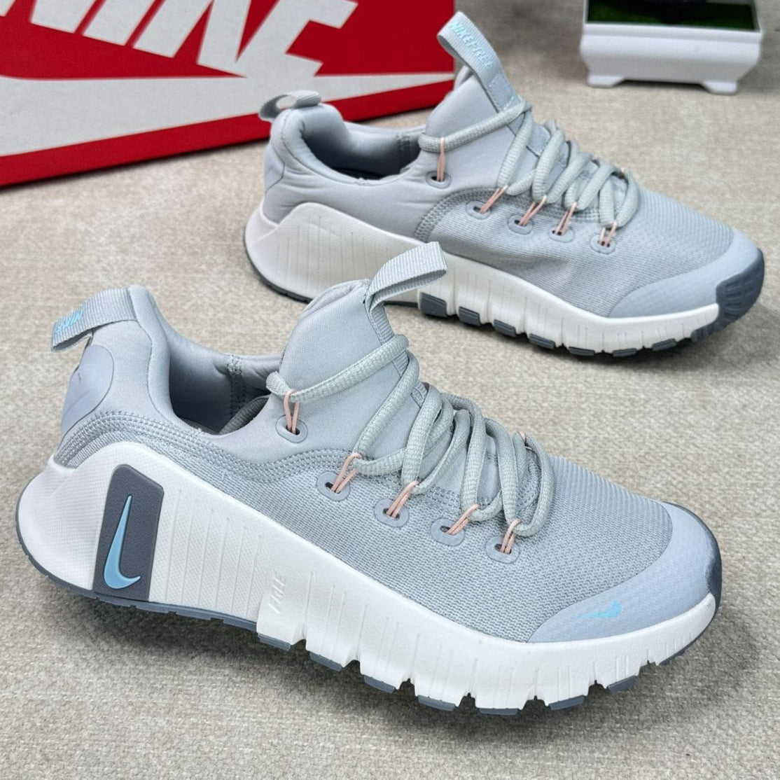 NIKE FREE METCON