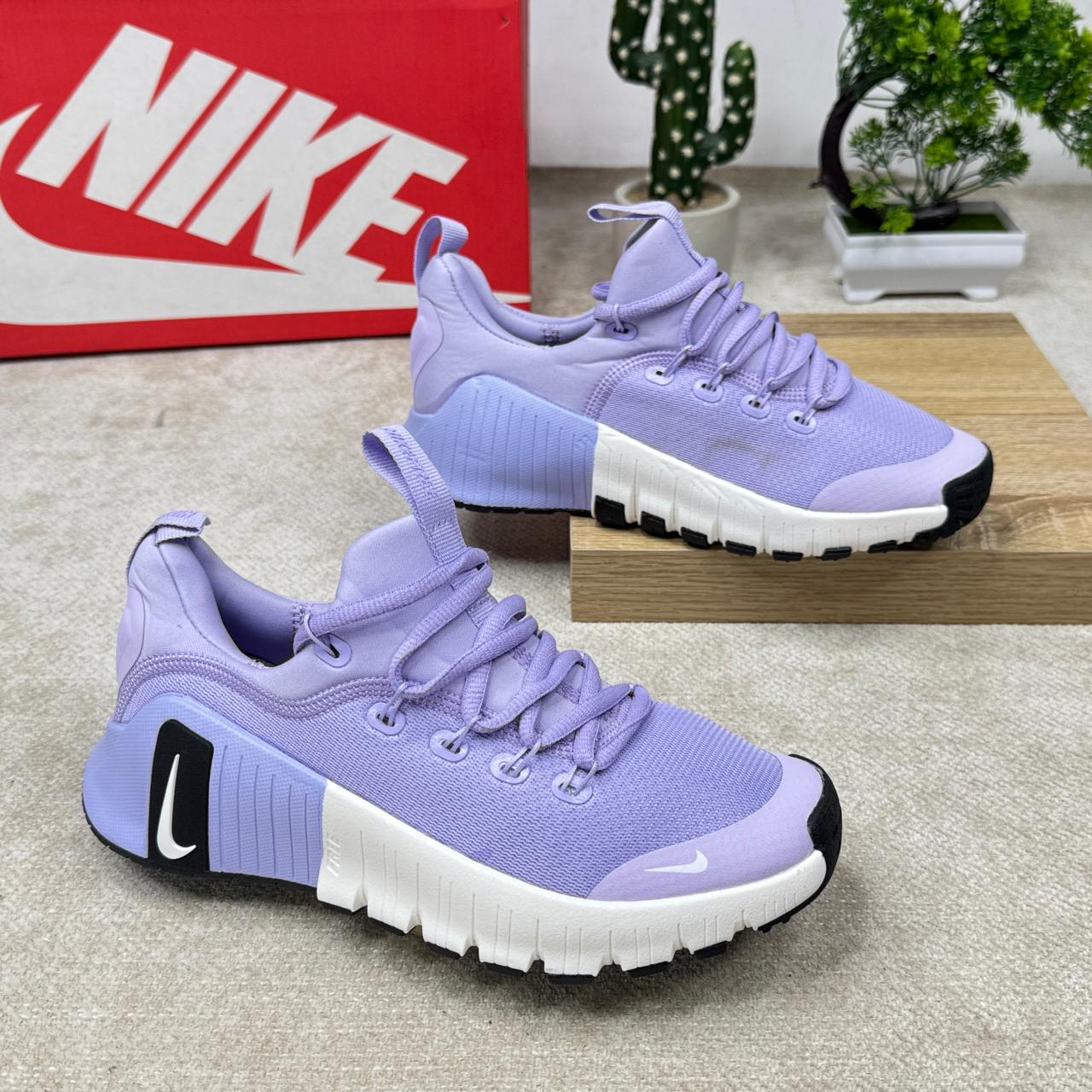 NIKE FREE METCON