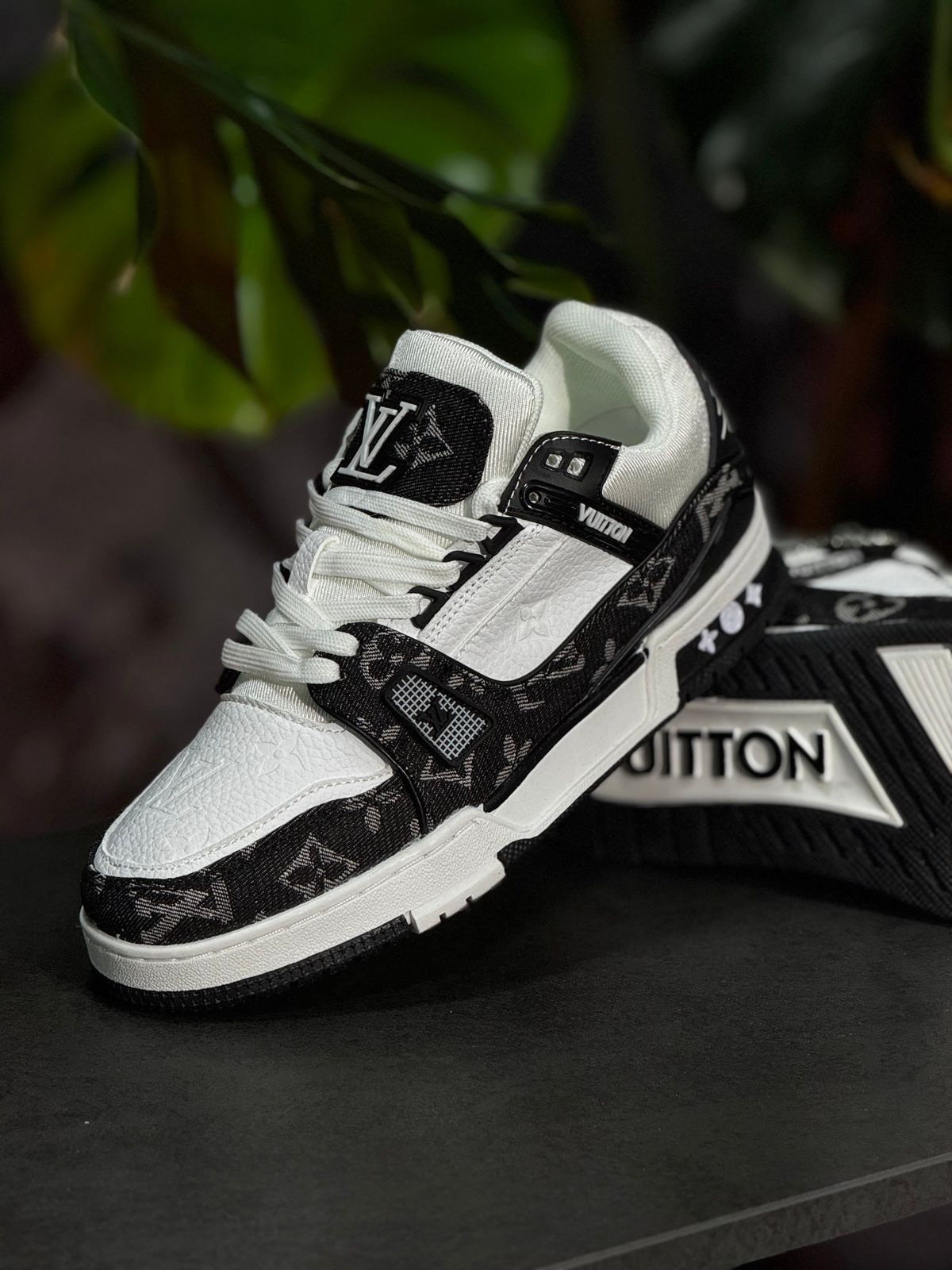 LOUIS VUITTON