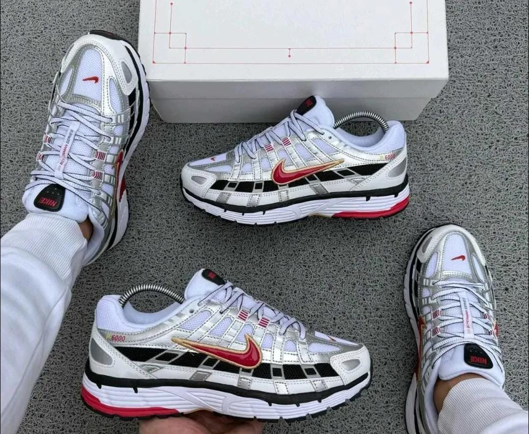 NIKE P6000