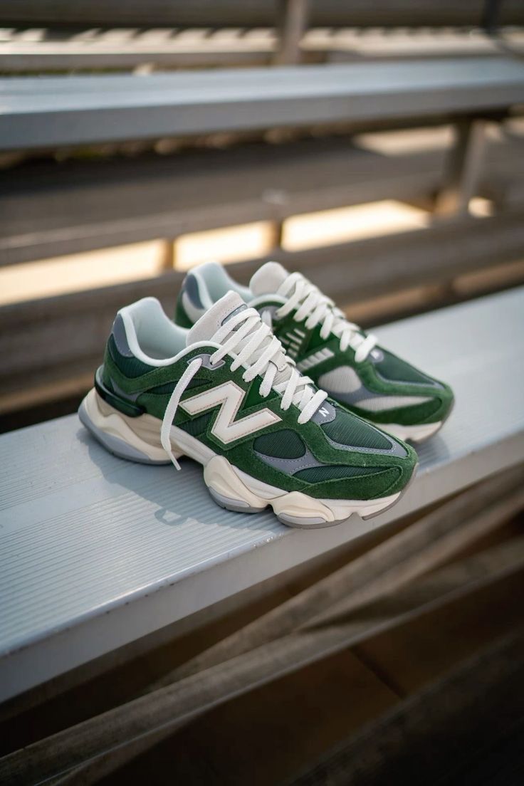 NEW BALANCE 9060