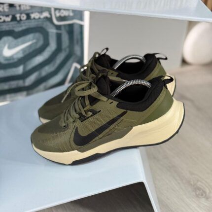 NIKE TRAIL JUNIPER