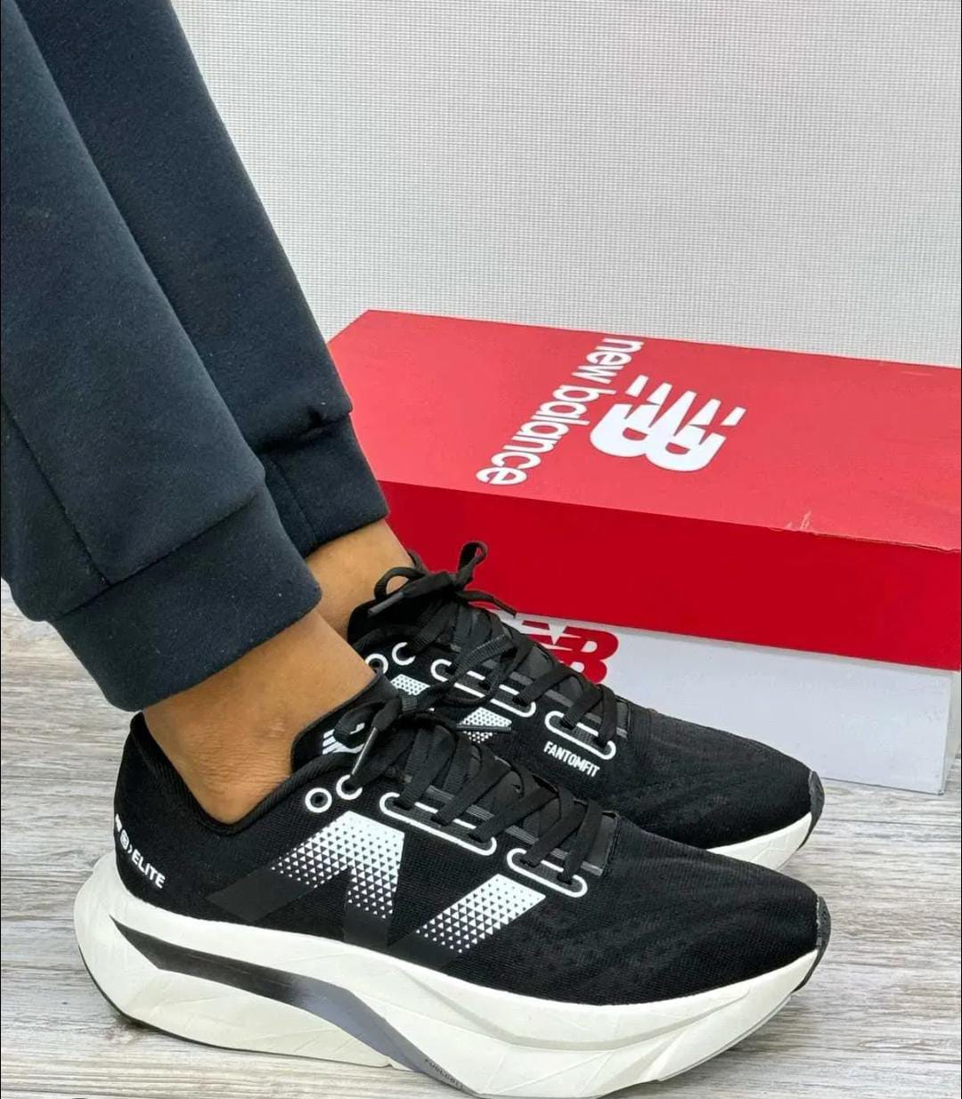 NEW BALANCE ELITE V4