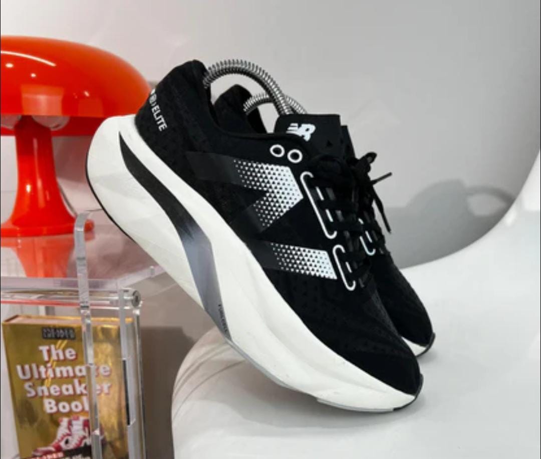 NEW BALANCE ELITE V4