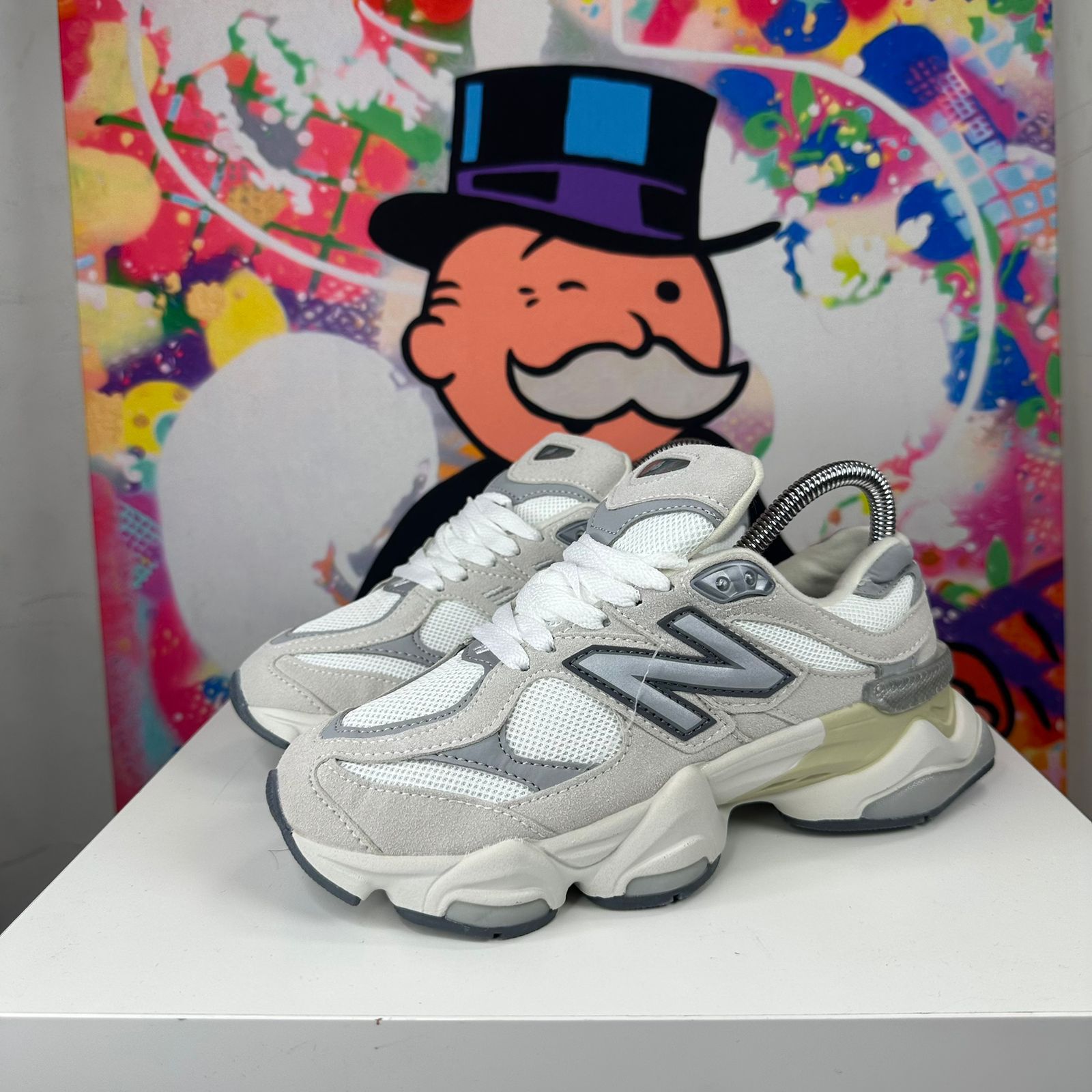 NEW BALANCE 9060