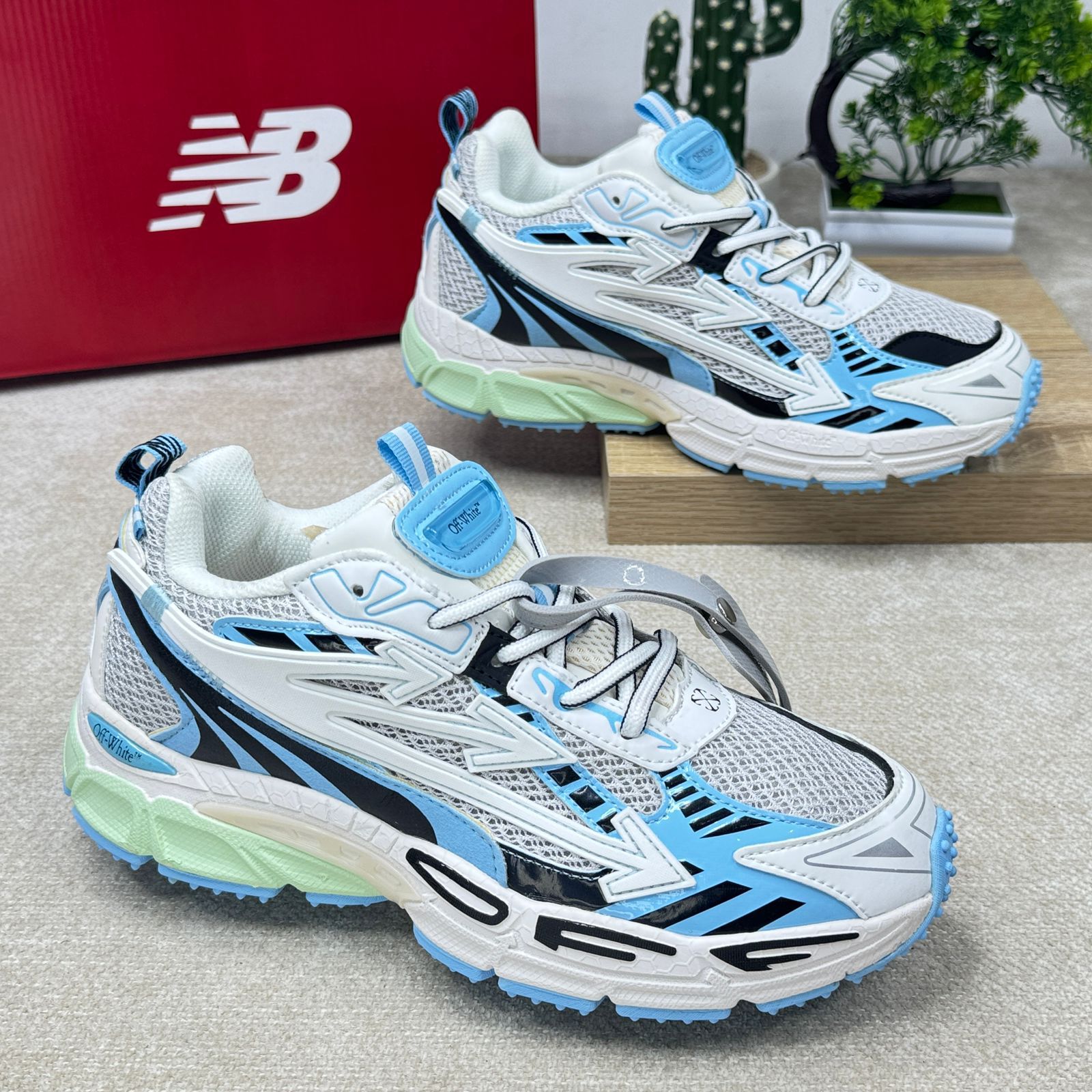 OFF WHITE BE RIGHT BACK