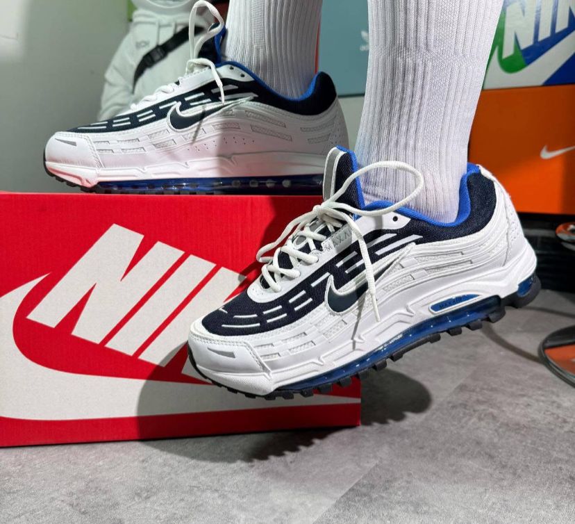 NIKE AIR MAX TL