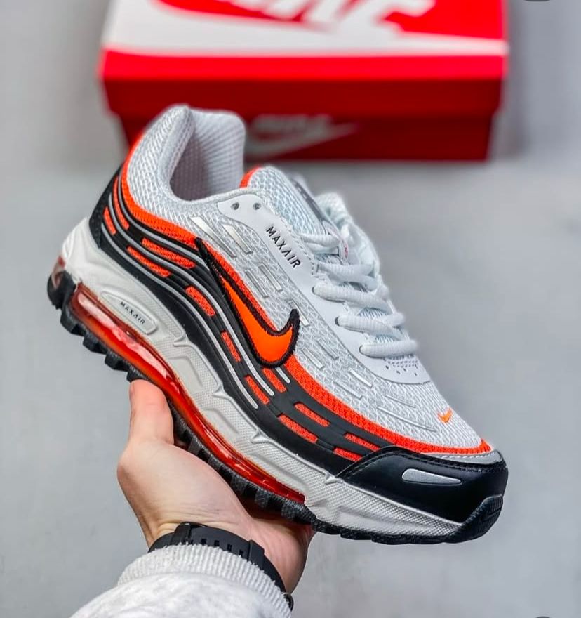NIKE AIR MAX TL
