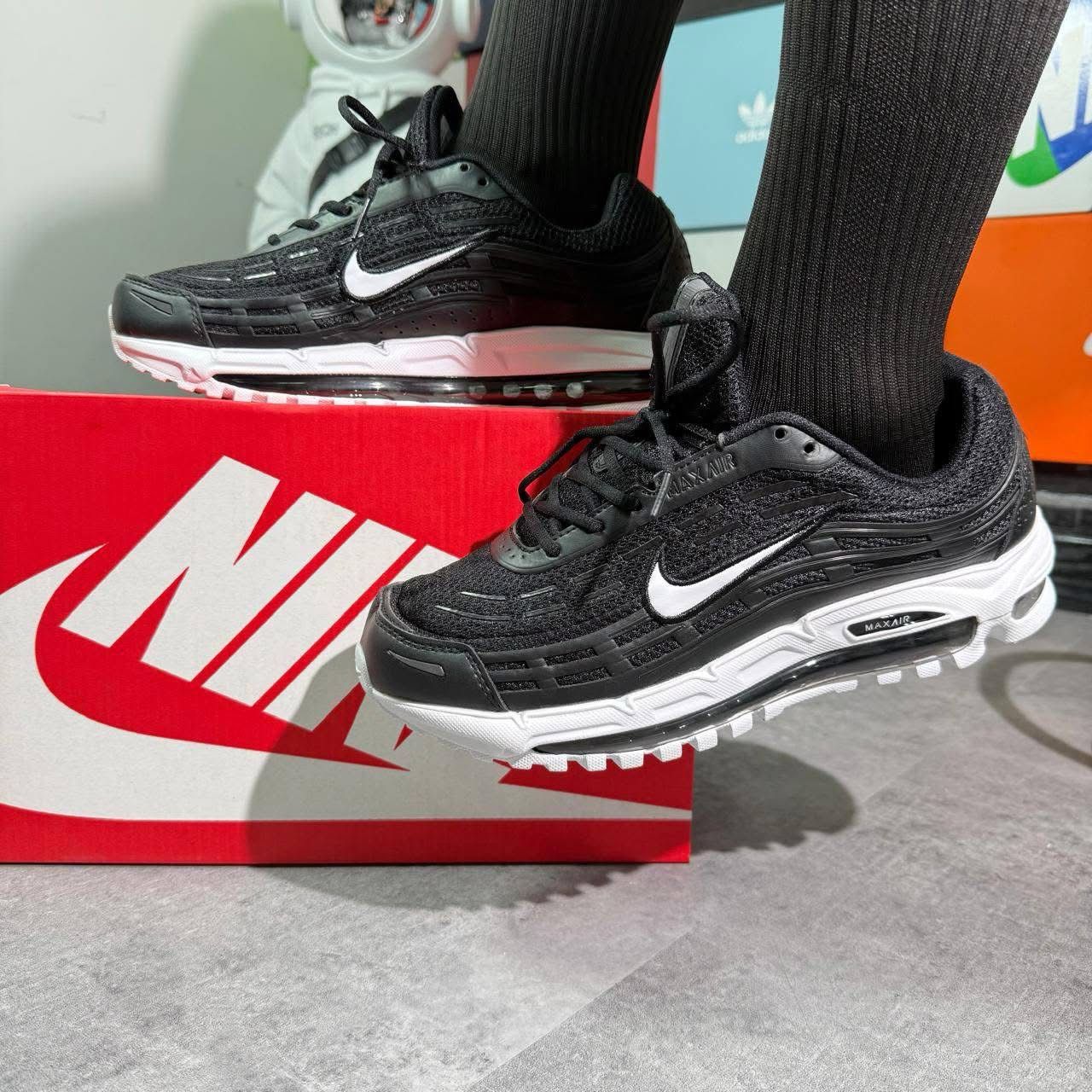 NIKE AIR MAX TL