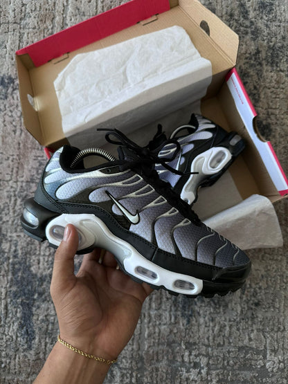 NIKE TN