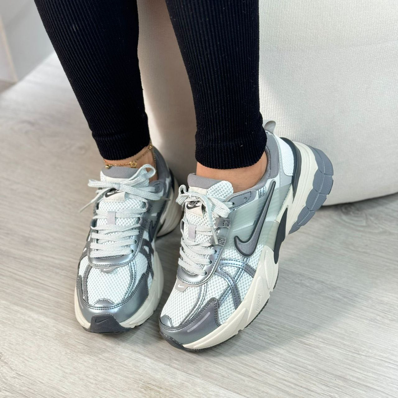 NIKE VOMERO V2K