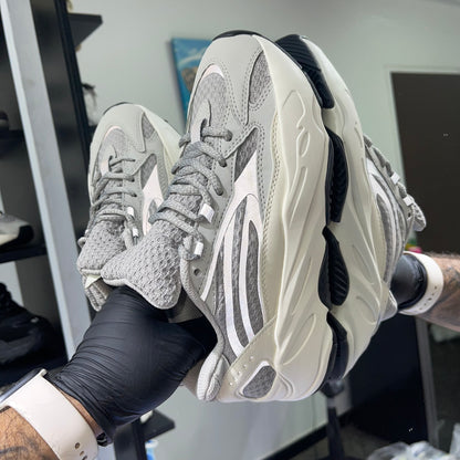 ADIDAS YEEZY 700 REFLECTIVA